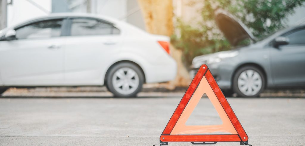 Two cars in an accident